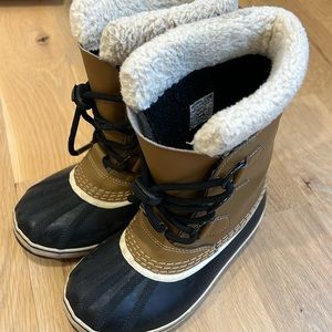 Kids sorel winter boots